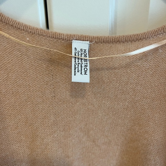 GORGEOUS CASHMERE CARDIGAN - Picture 3 of 5